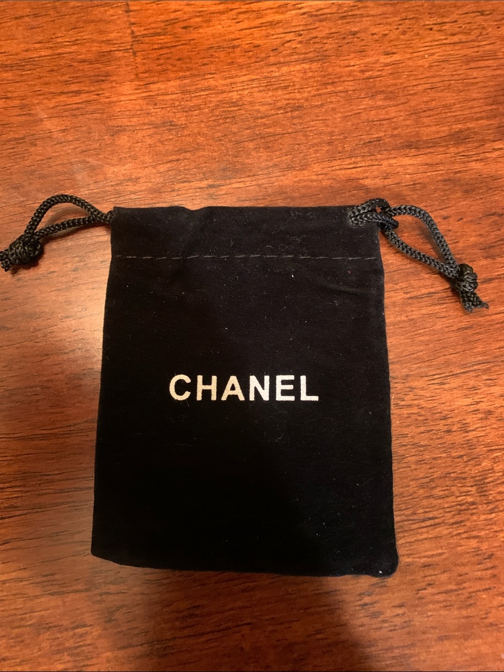 Rare small, authentic velour CHANEL pouch, travel case, jewelry holder, a must!